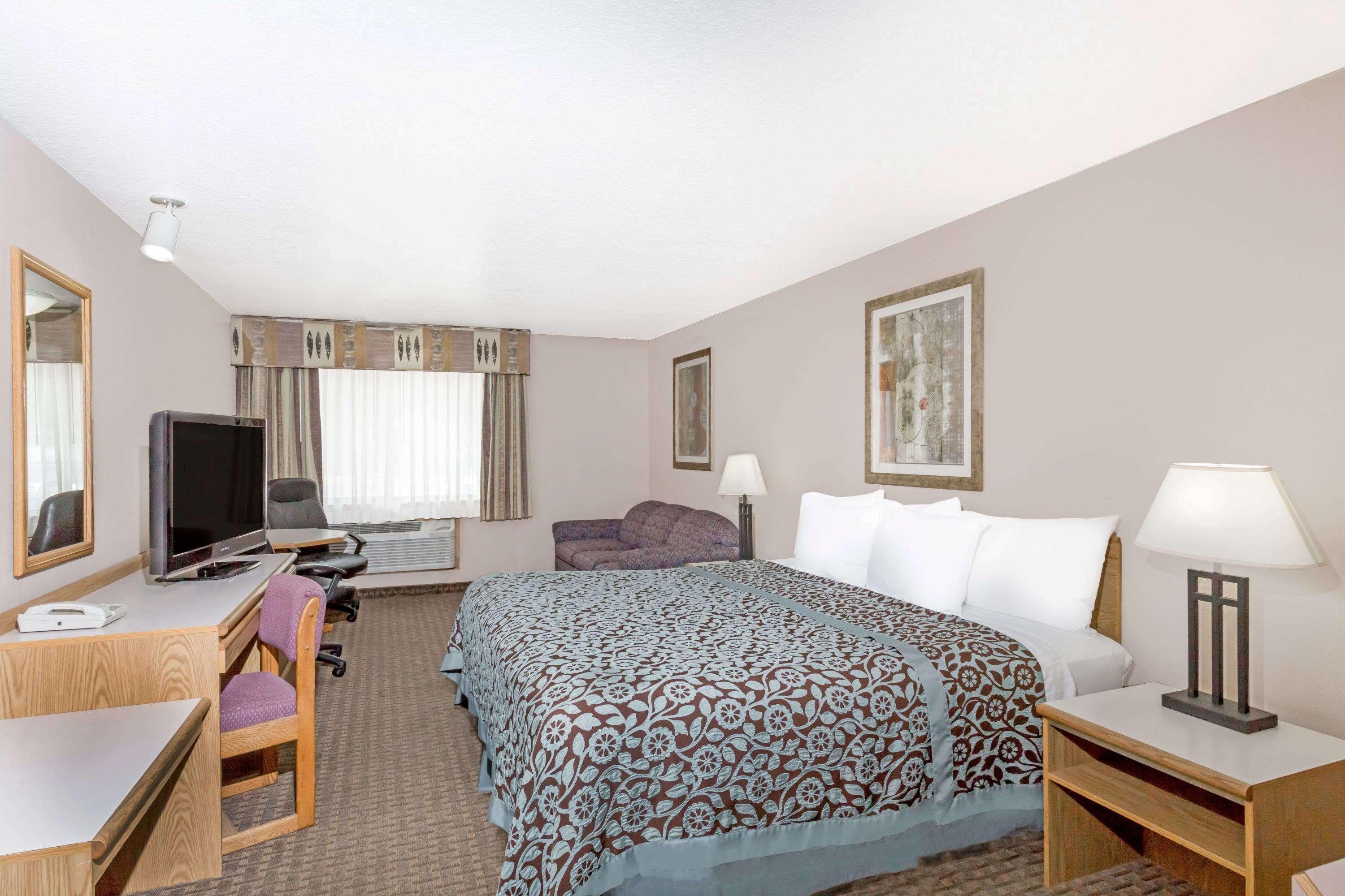 Motel Days & By Wyndham 2*
